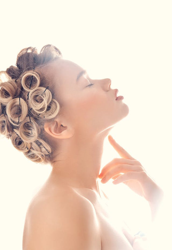 Piccoli consigli per la cura dei capelli nel periodo invernale.
