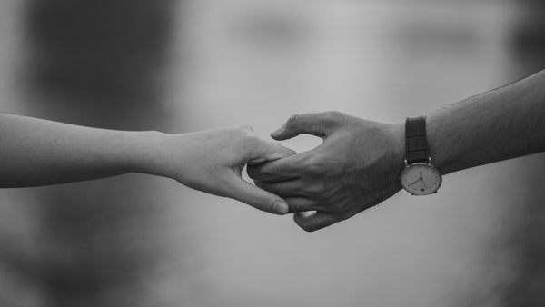 Passione in valigia: come portare intimità e piacere etico nella tua estate